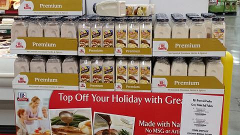 McCormick 'Top Off Your Holiday' Pallet Display