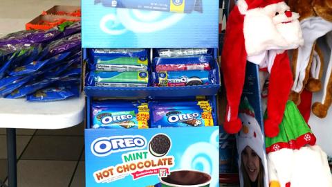 Oreo 7-Eleven 'Mint to Be' Floorstand