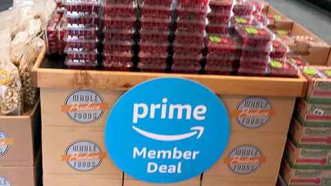 Whole Foods 'Prime Member Deal' Pallet Display
